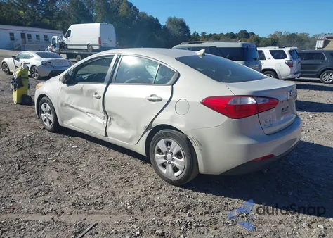 2015 Kia Forte Lx z USA, uszkodzony, nr VIN KNAFK4A60F5407887